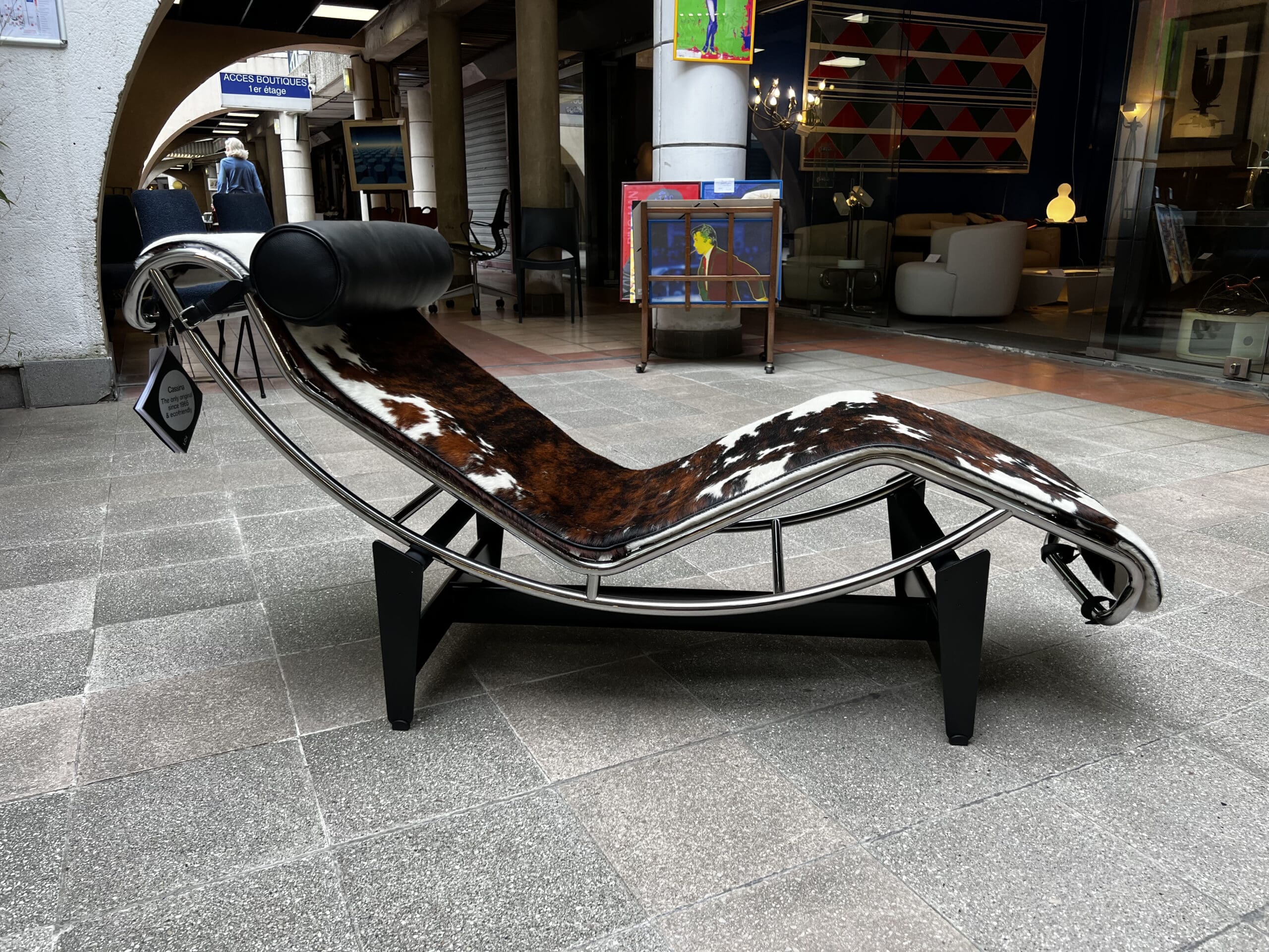 Cassina/OLC7 スウィベルチェアル・ コルビュジエ 二脚セット Cassina/OLC7 スウィベルチェアル・ コルビュジエ 二脚セット