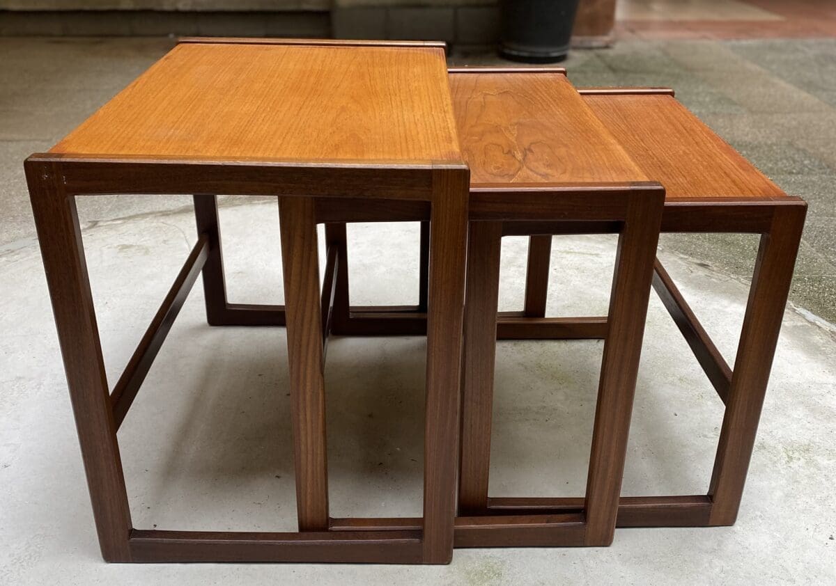 3 Tables gigognes en palissandre Occasion – Edition Mogens Kold
