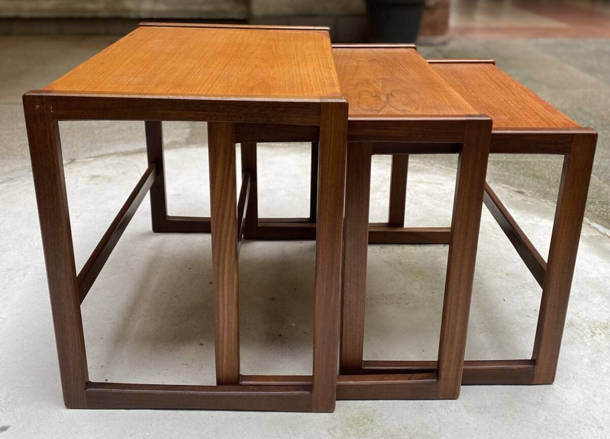 3 Tables gigognes en palissandre Occasion – Edition Mogens Kold