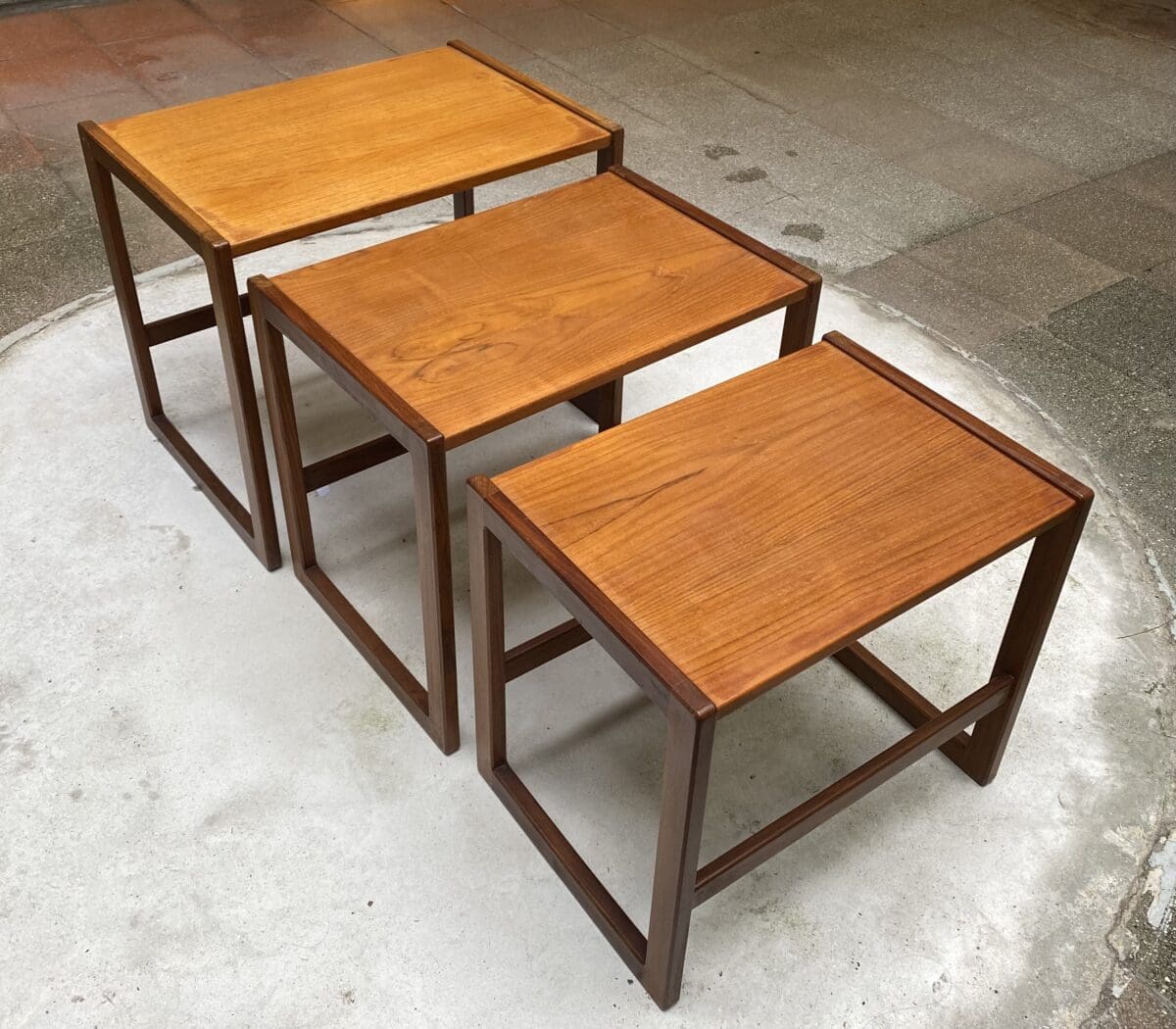 3 Tables gigognes en palissandre Occasion – Edition Mogens Kold