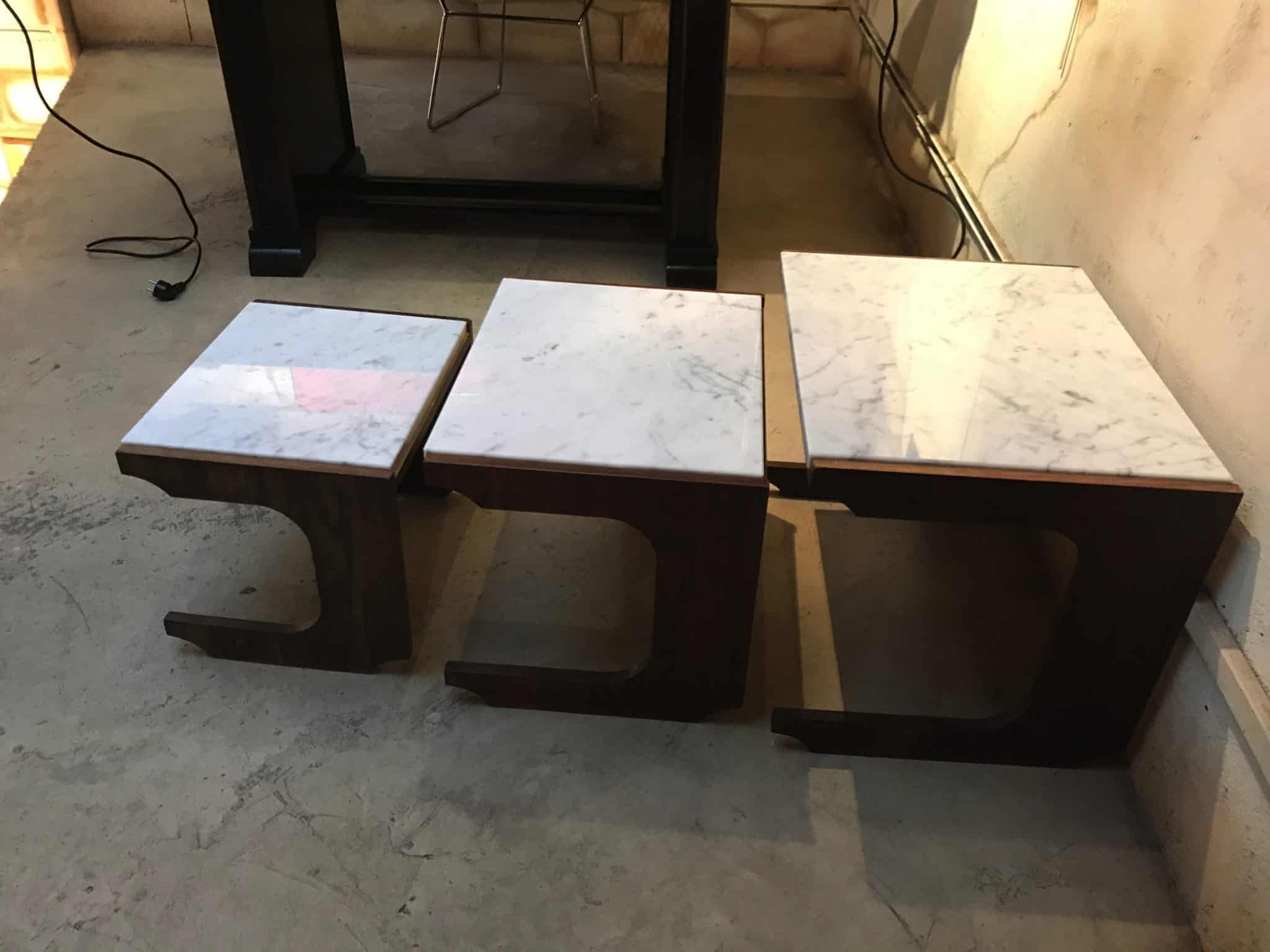 Consoles gigognes scandinaves teck et marbre circa 1960