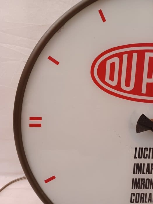 Fluobel, Du Pont – Horloge (1) – Fer (fonte/fer forgé), Verre