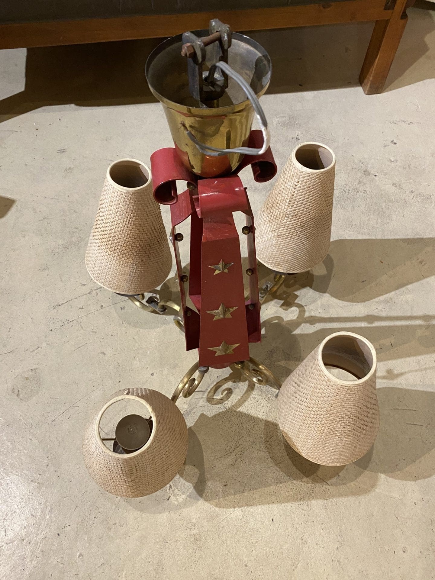 Lustre André Arbus 1940 — Métal laqué rouge & Laiton, Art déco vintage