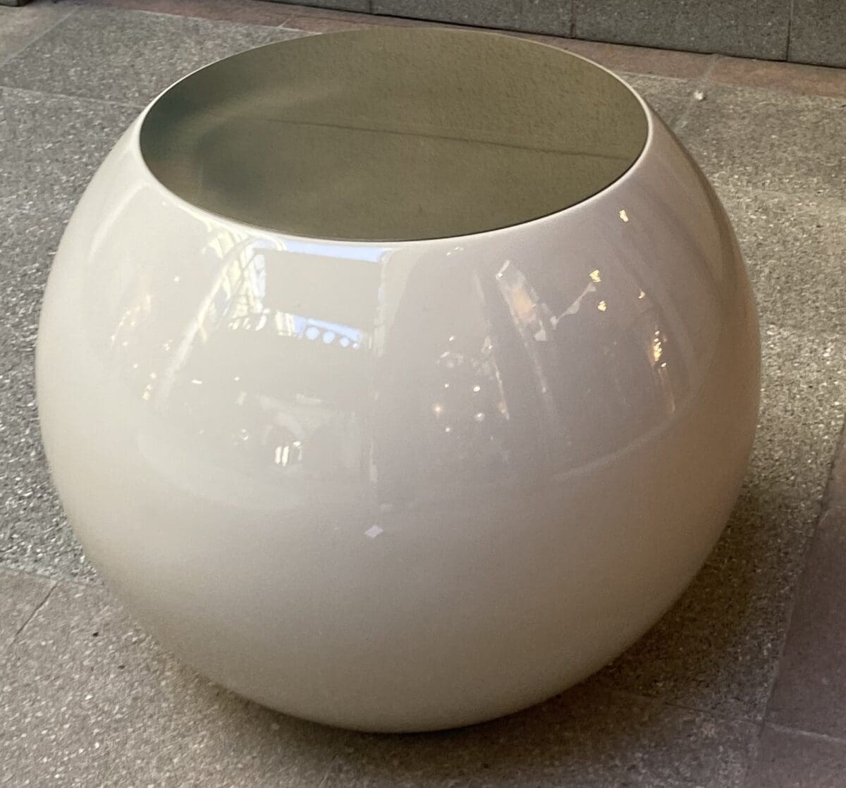 Andrea Parisio – Table d’appoint dite Bongo TB-2