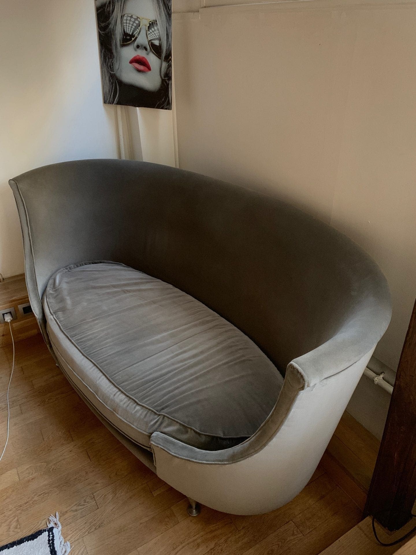 Banquette Moroso – Velours rasé gris – Circa 2000