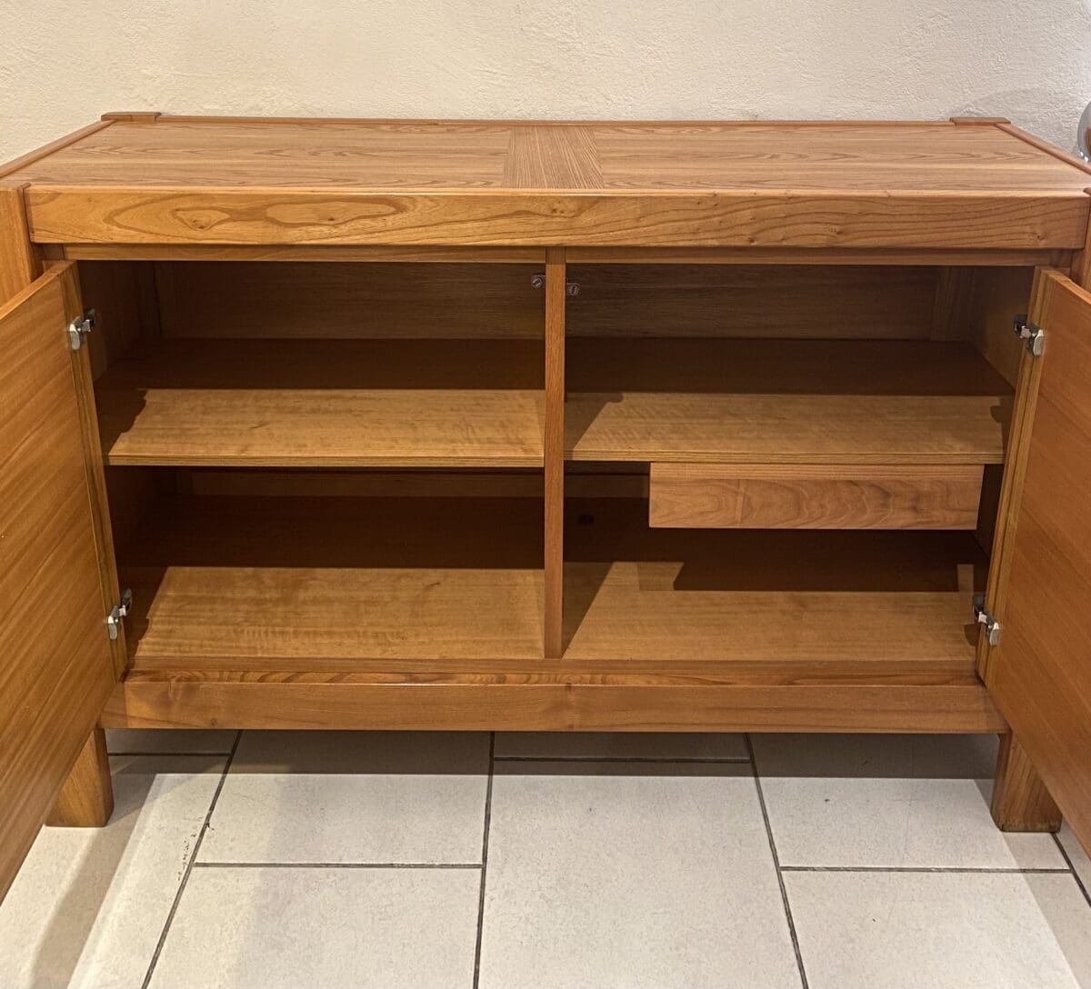 Pierre Chapo – Buffet en orme massif – Regain – Occasion