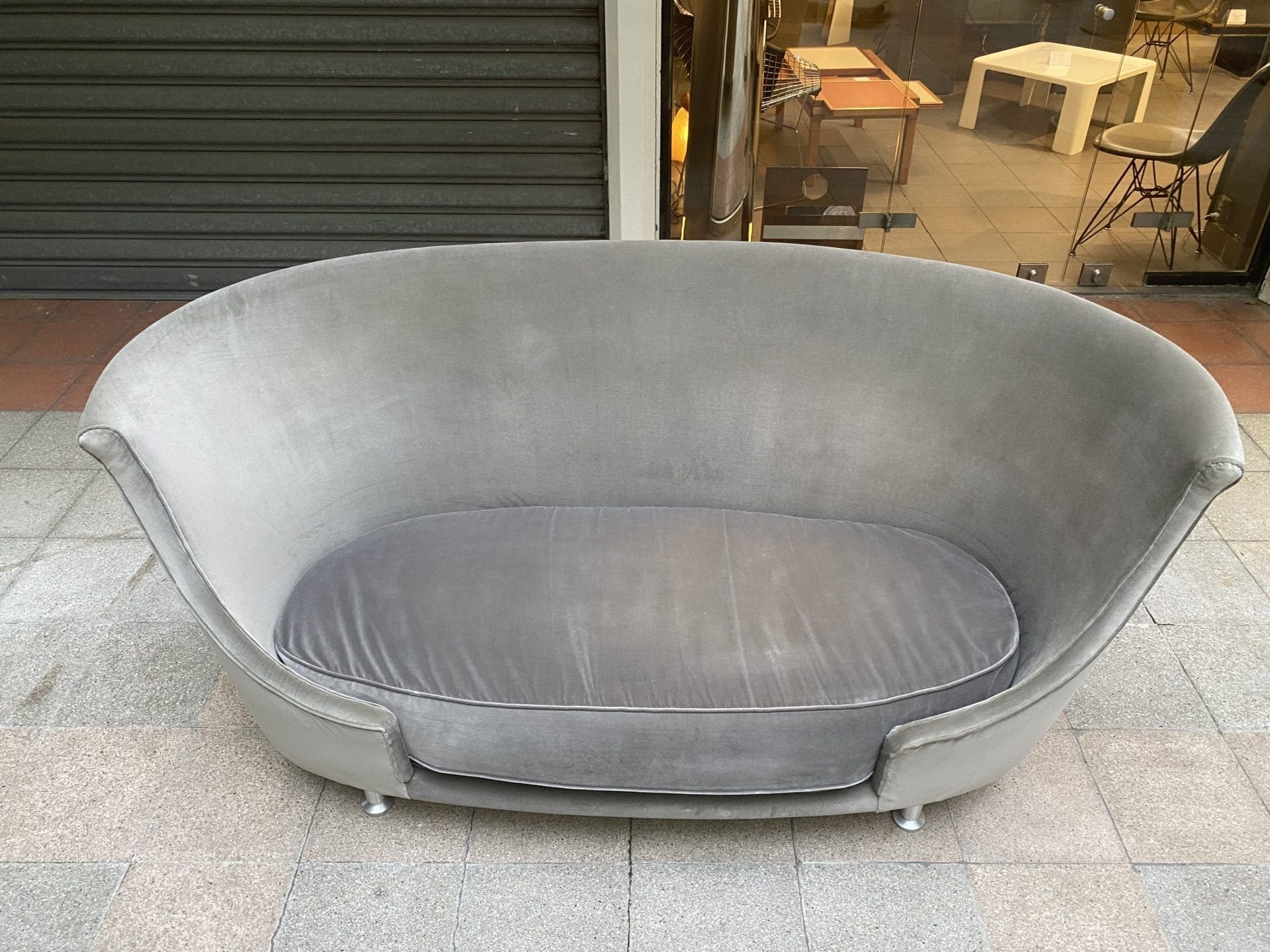 Canapé Moroso velour Gris Souris