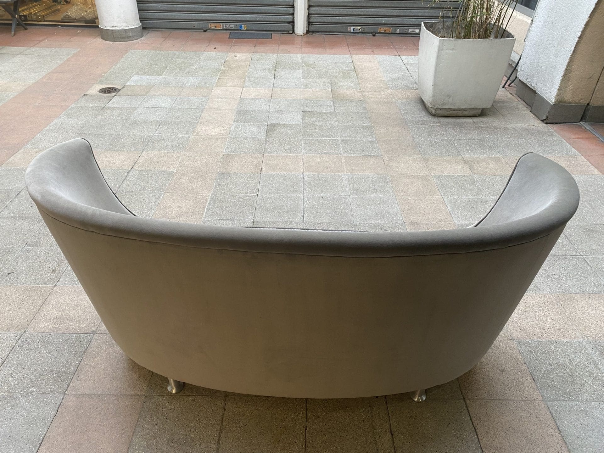 Canapé Moroso velour Gris Souris