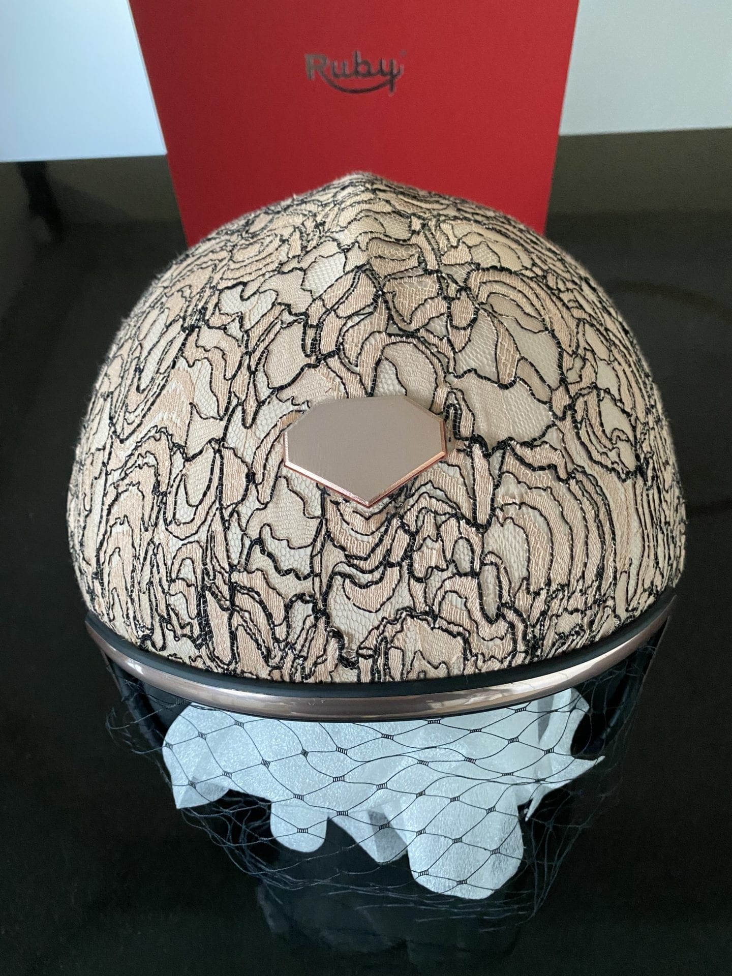 Casque Ruby pour Christian Dior – Pièce de collection (circa 2010)