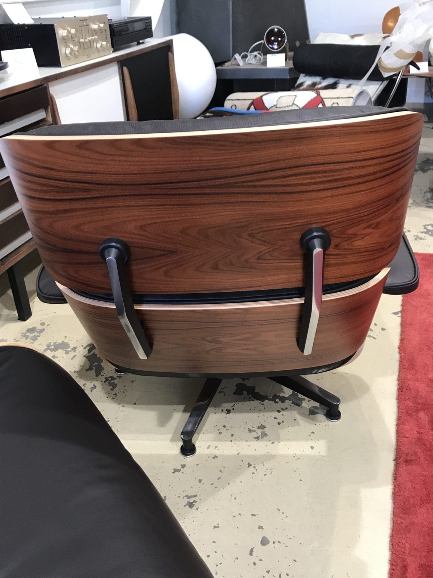 Charles Eames – Lounge chair marron