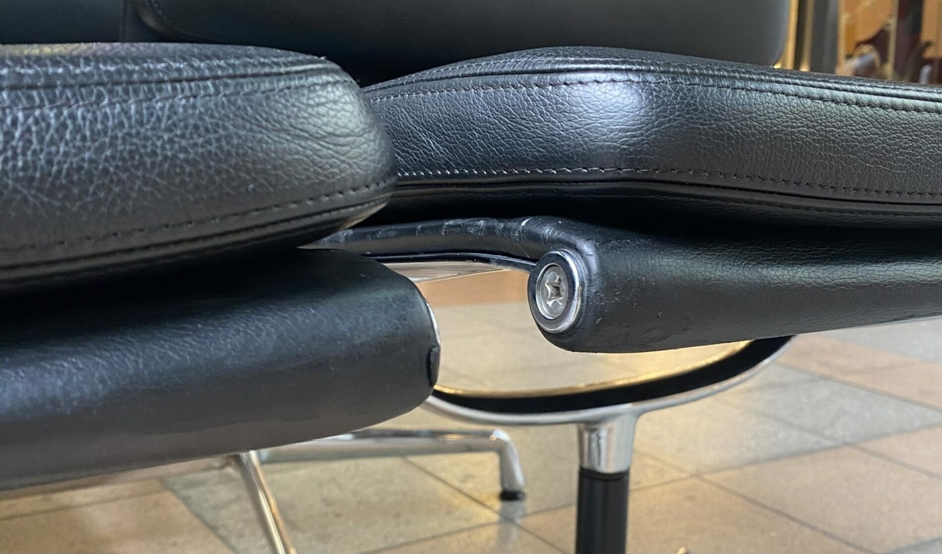 Chaise de bureau Soft Pad – Charles et Ray Eames Occasion à l&rsquo;unité
