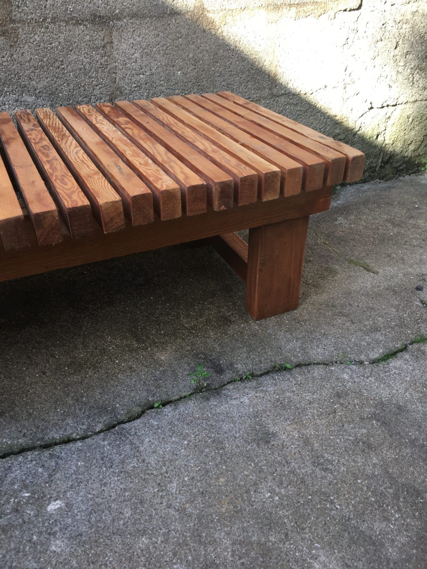 Charlotte Perriand – Banquette caillebotis