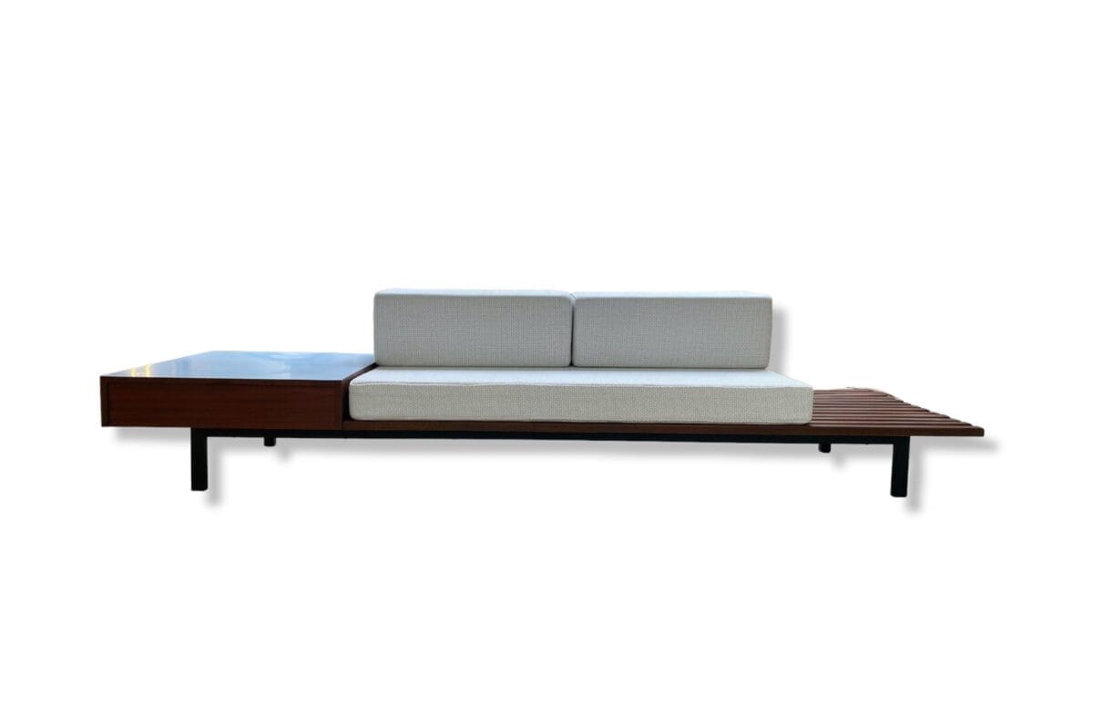 Banquette « Cansado » de Charlotte Perriand