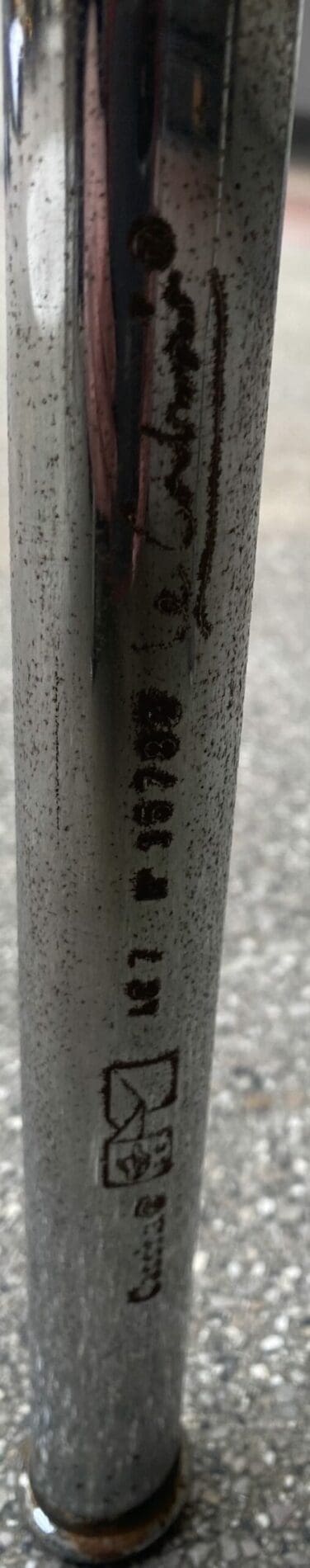 Charlotte Perriand – Chaise LC7 noire pivotante  Occasion