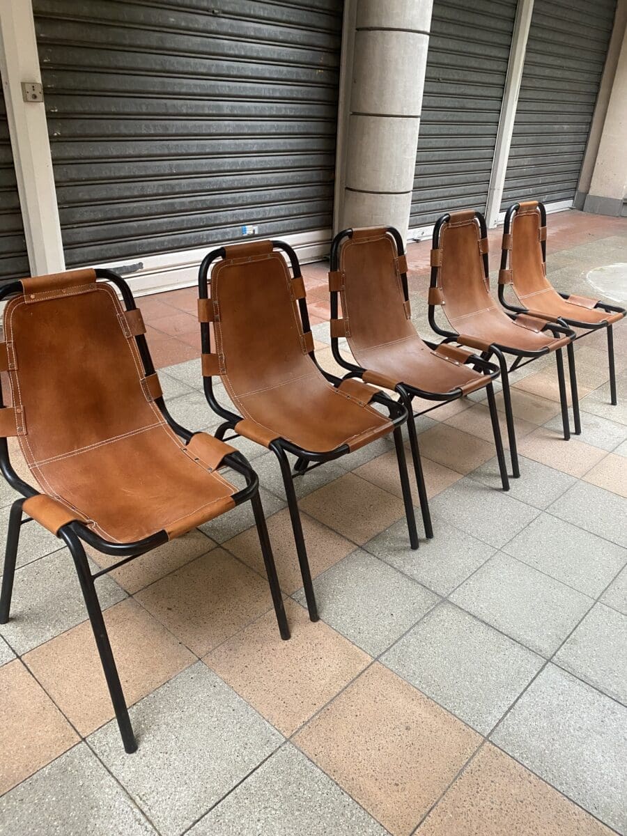 Discover the Les Arcs Chairs by Charlotte Perriand!