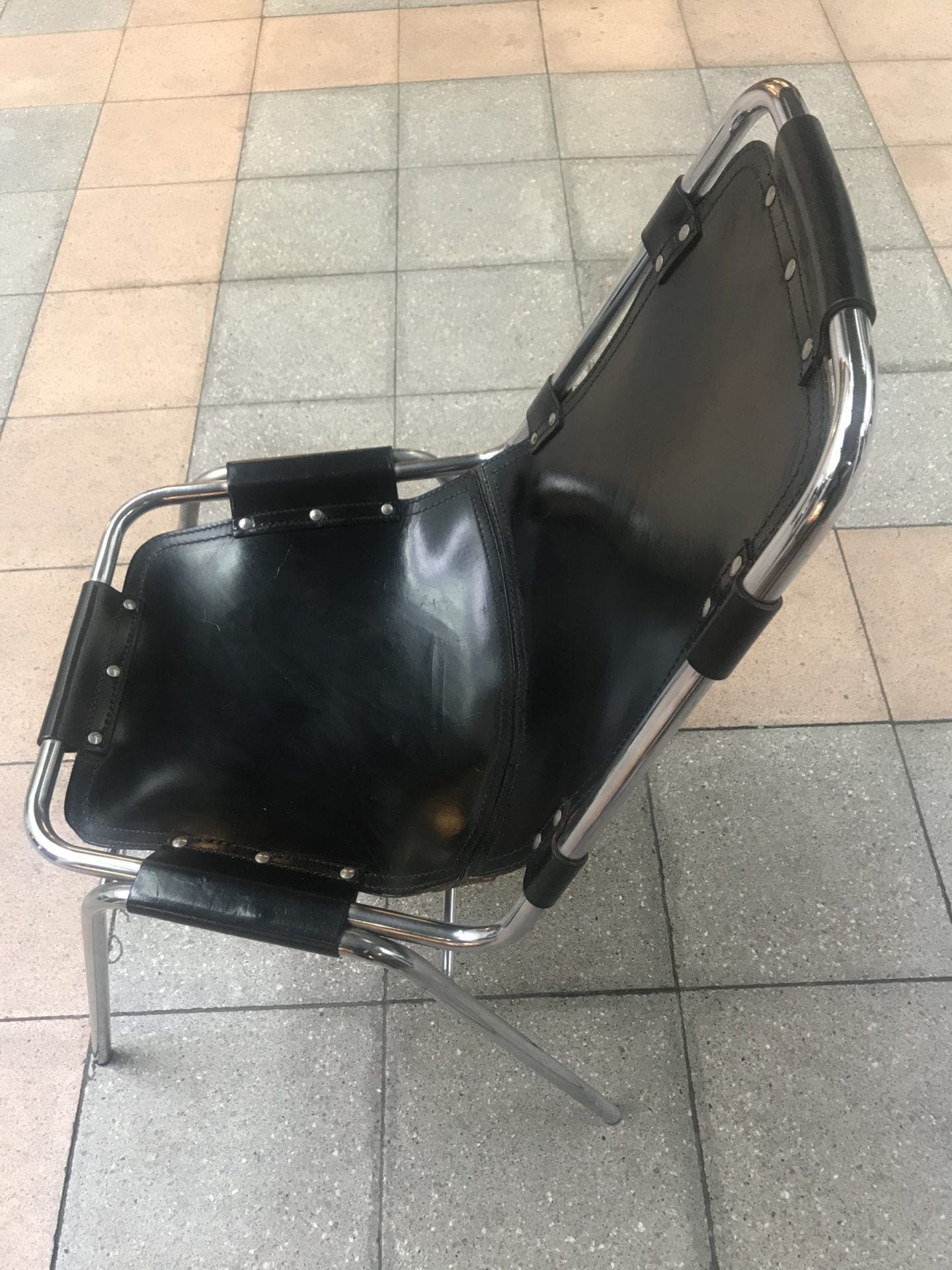 Charlotte Perriand – Paire de chaises – Les Arcs