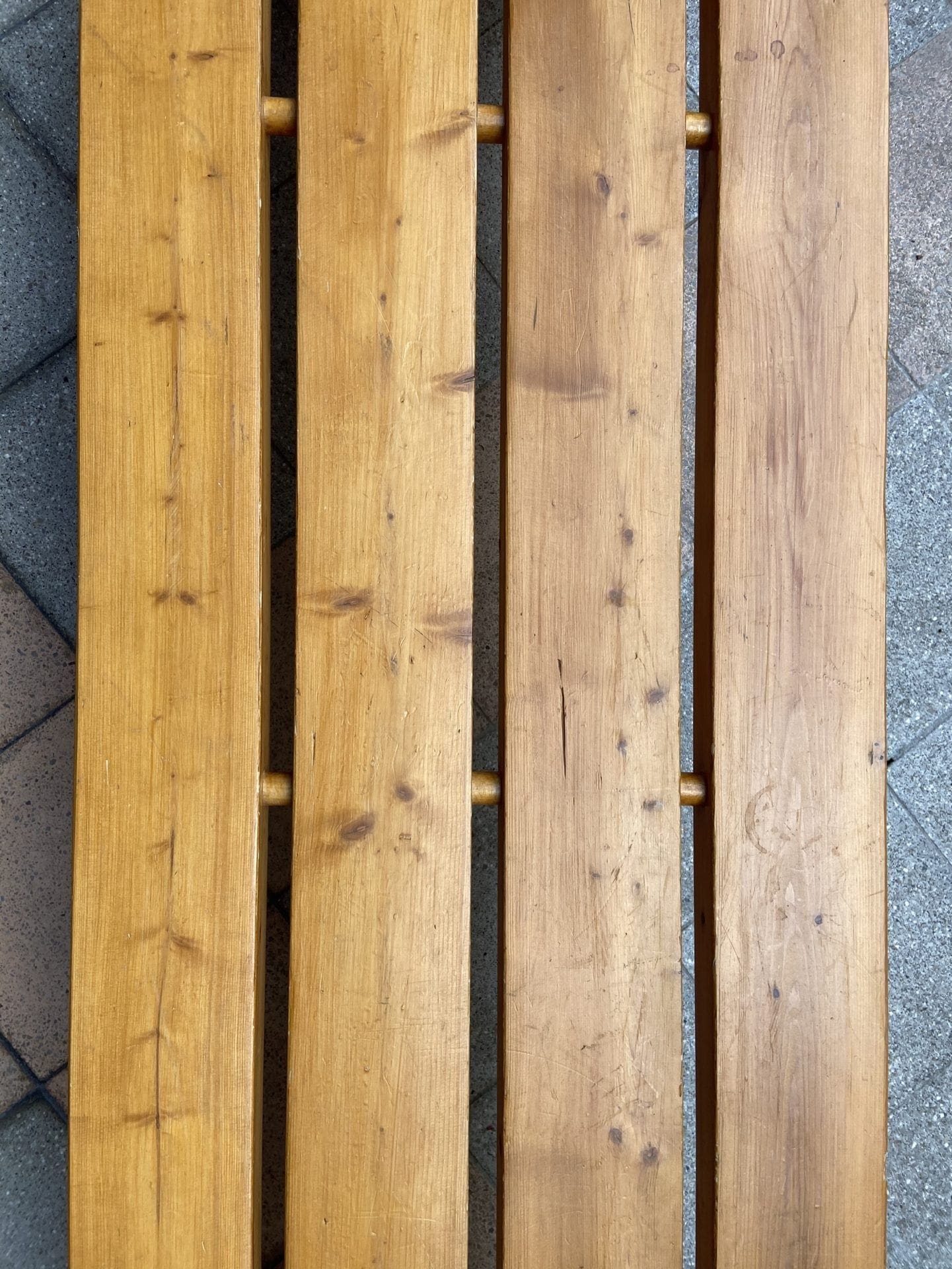 Charlotte Perriand – Rare Banc 4 lattes