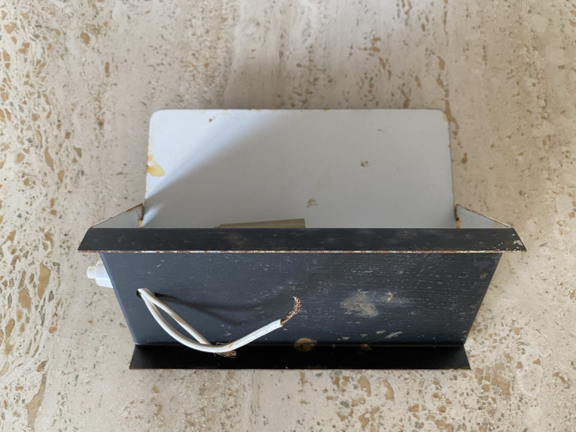 Charlotte Perriand – Rare série de 4 mythiques appliques Volets