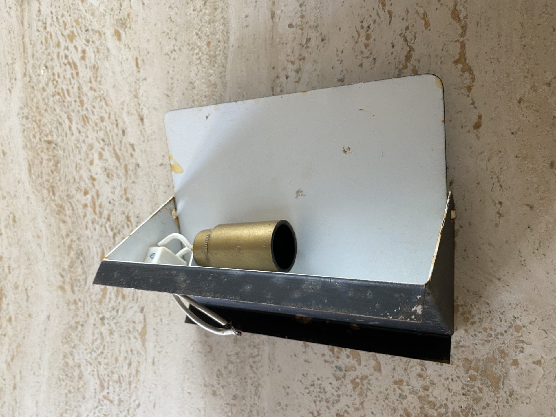 Charlotte Perriand – Rare série de 4 mythiques appliques Volets