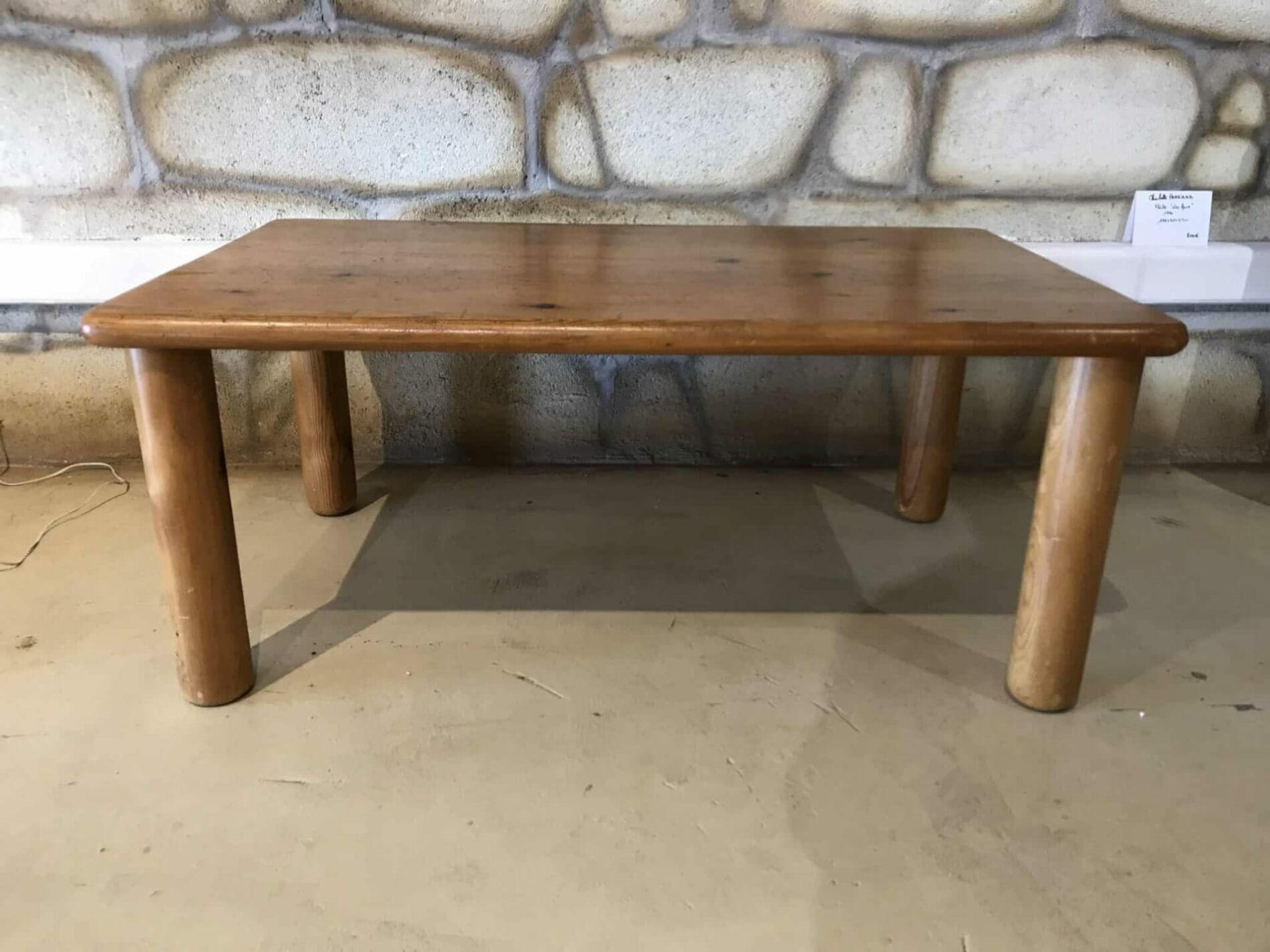 Charlotte Perriand – Table Basse en Pin LES ARCS 1600