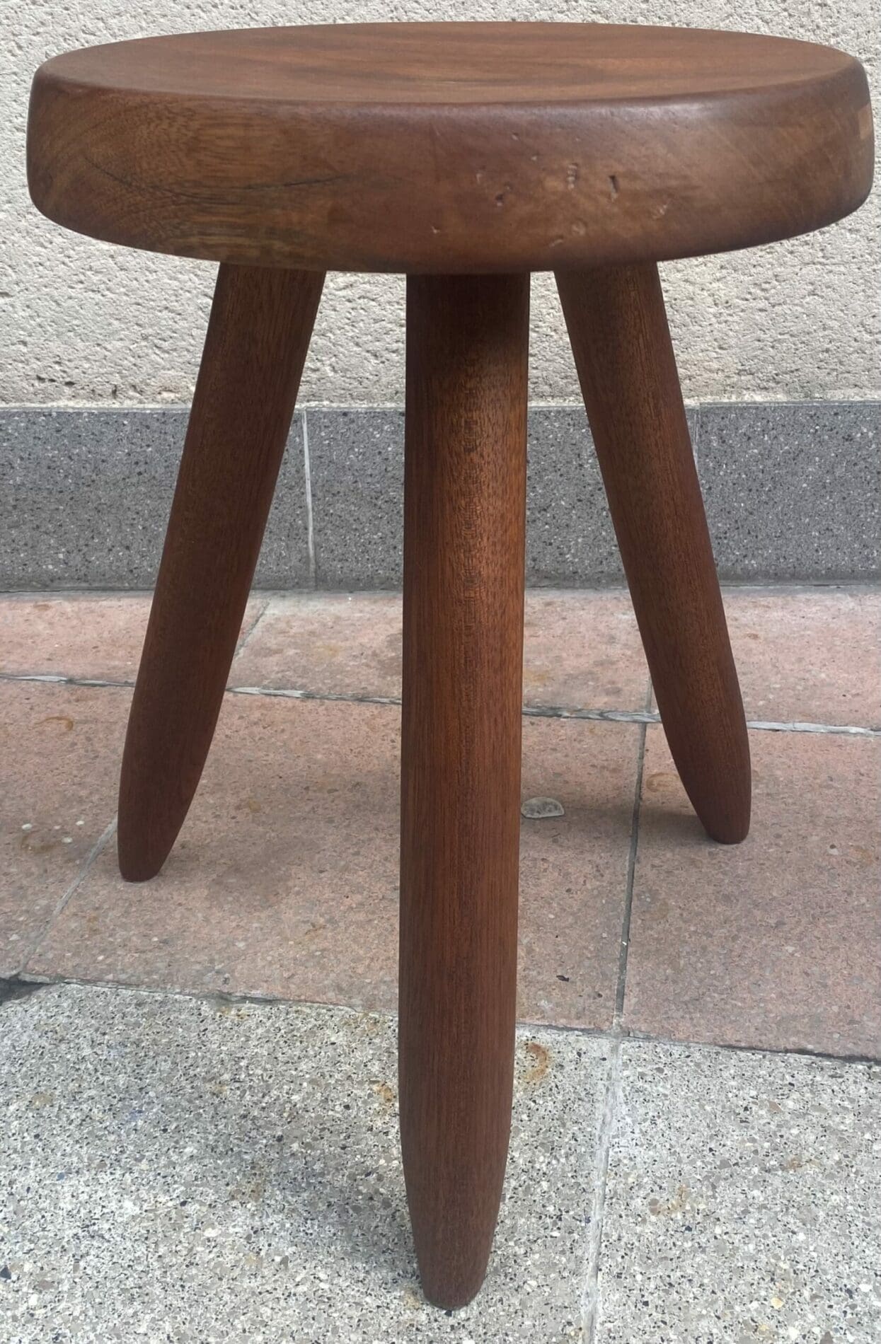 Charlotte Perriand – Tabouret Berger Haut 2 – Steph simon