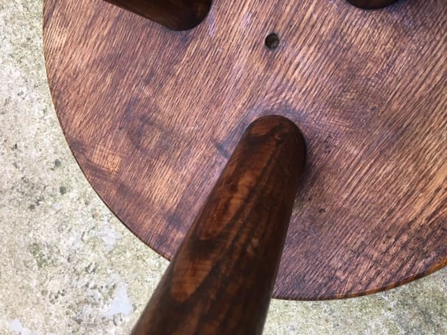 Tabouret « Berger » en Frêne – Charlotte Perriand