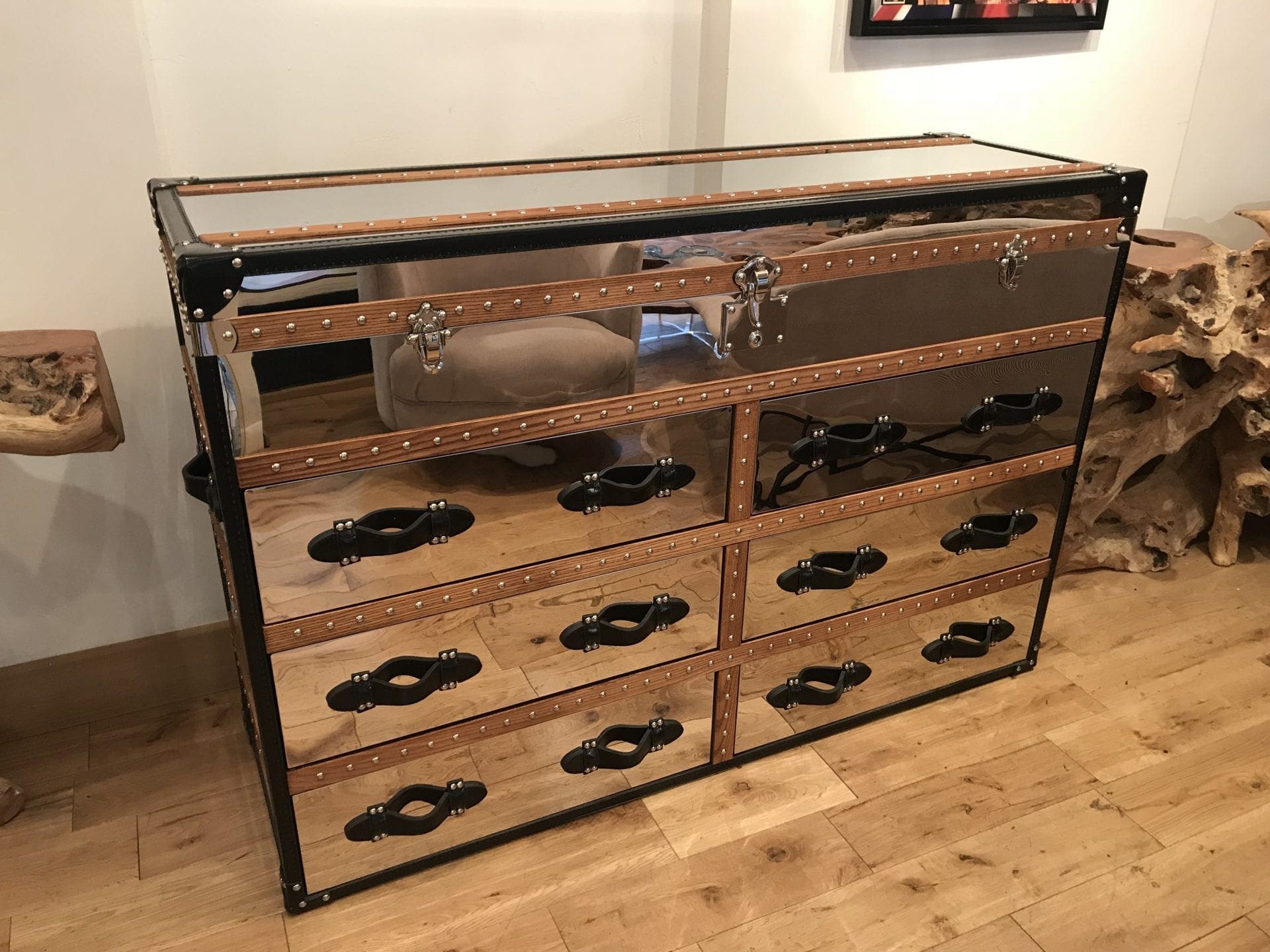 Commode Travel – Acier, bois et cuir années 1960-1970