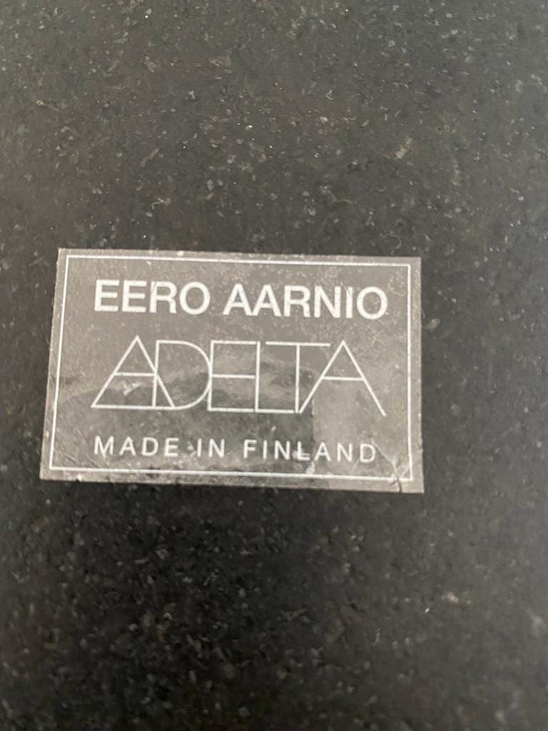 Eero Aarnio – Ball chair noir – Édition Adelta