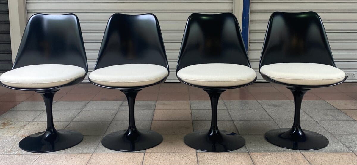 Eero Saarinen – 4 gebrauchte Stühle / neuwertiger Zustand Tulip – Knoll International 2022