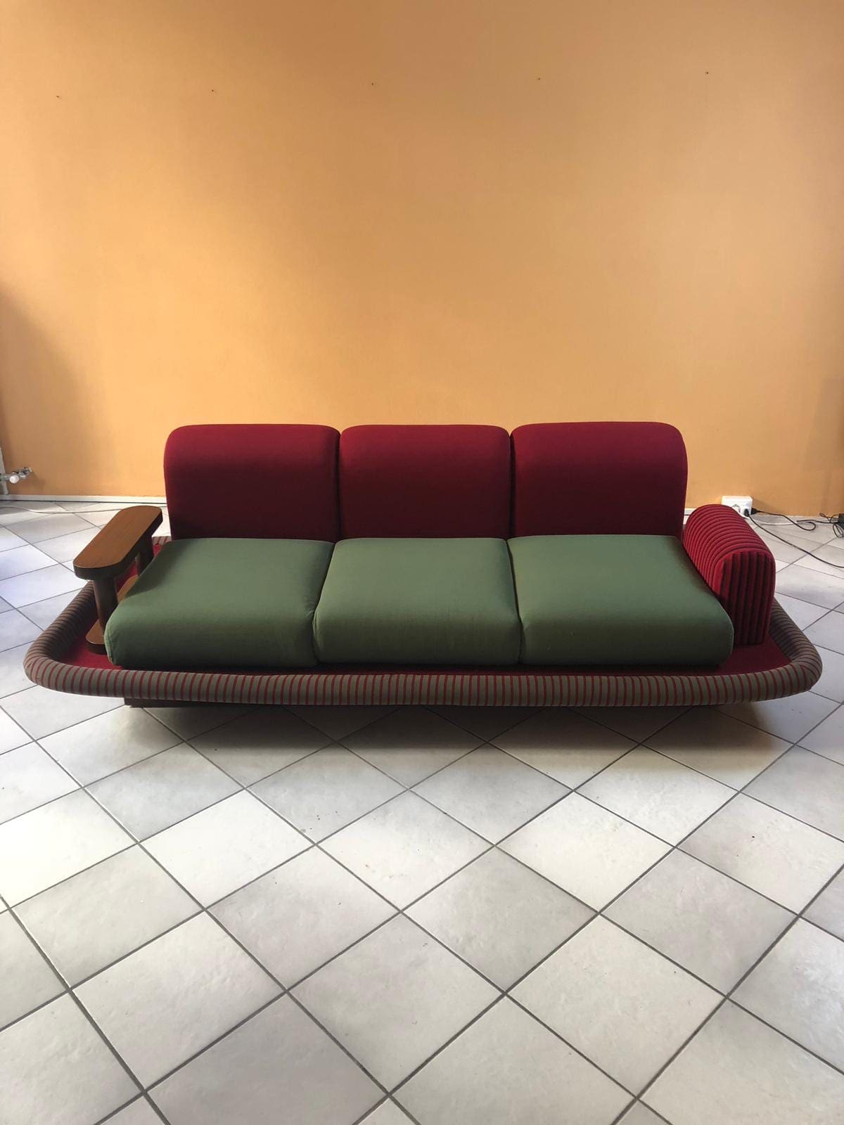 Ettore SOTTSASS – Canapé Tapis Volant – circa 1974