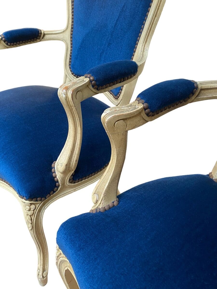Fauteuils style Louis XV en velours bleu – Occasion
