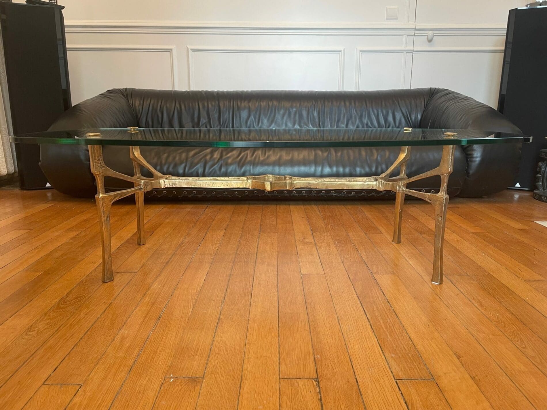 Félix Agostini – table basse originale « Quadrige » en bronze doré