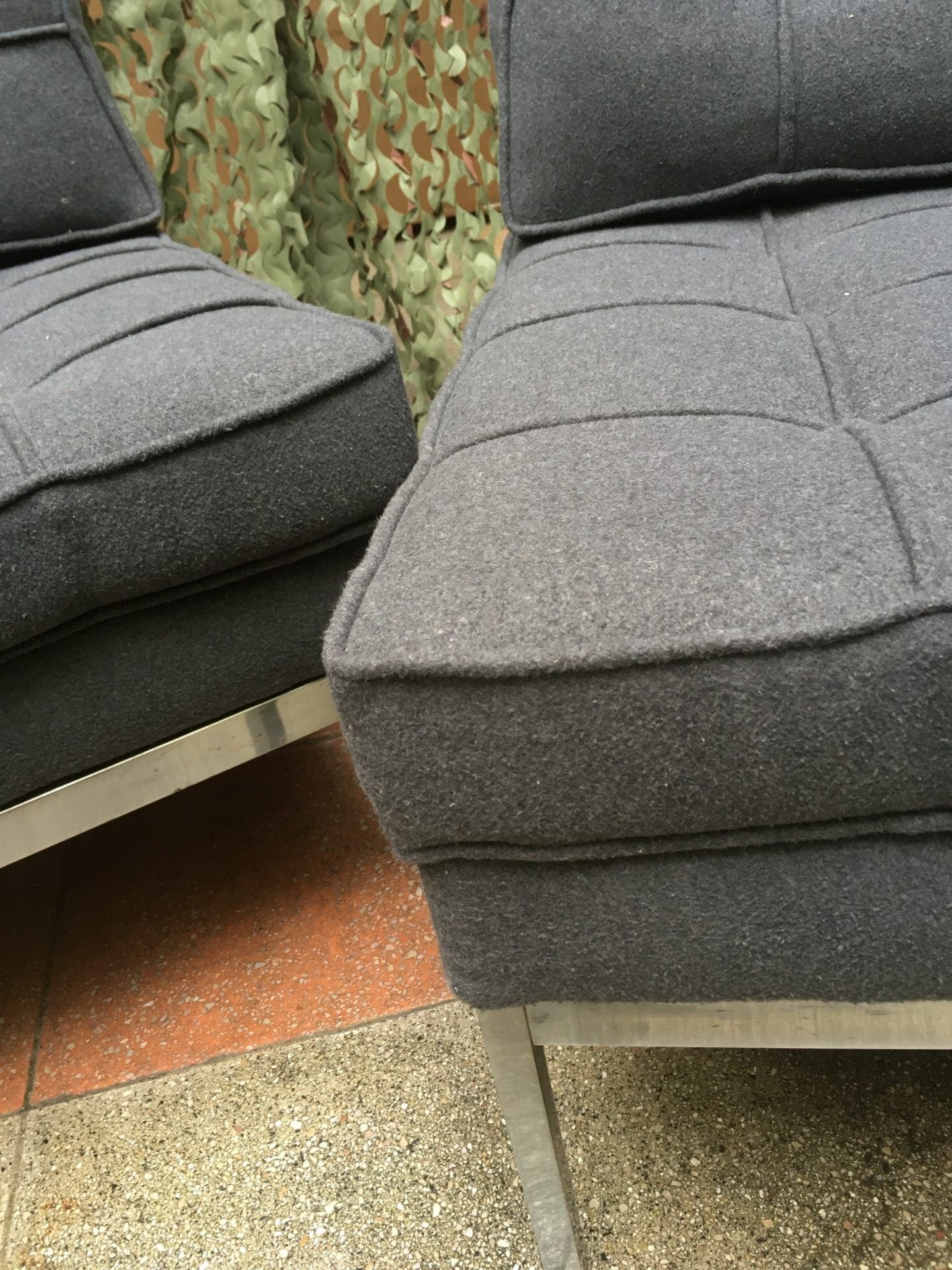 Florence Knoll – Paire de chauffeuses modèle 65, Knoll International