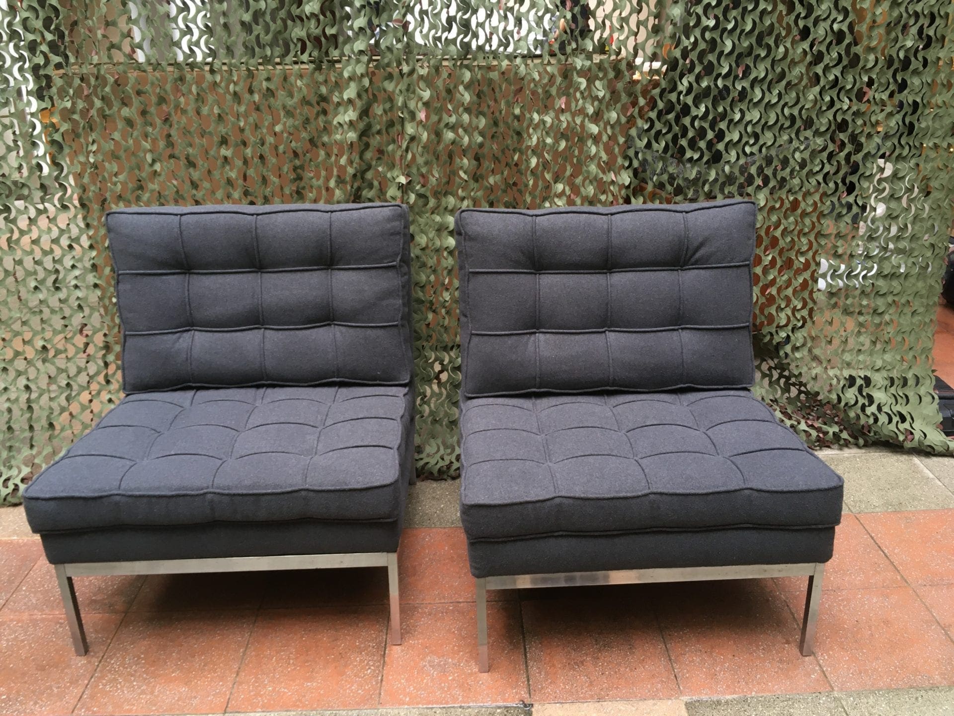 Florence Knoll – Paire de chauffeuses modèle 65, Knoll International