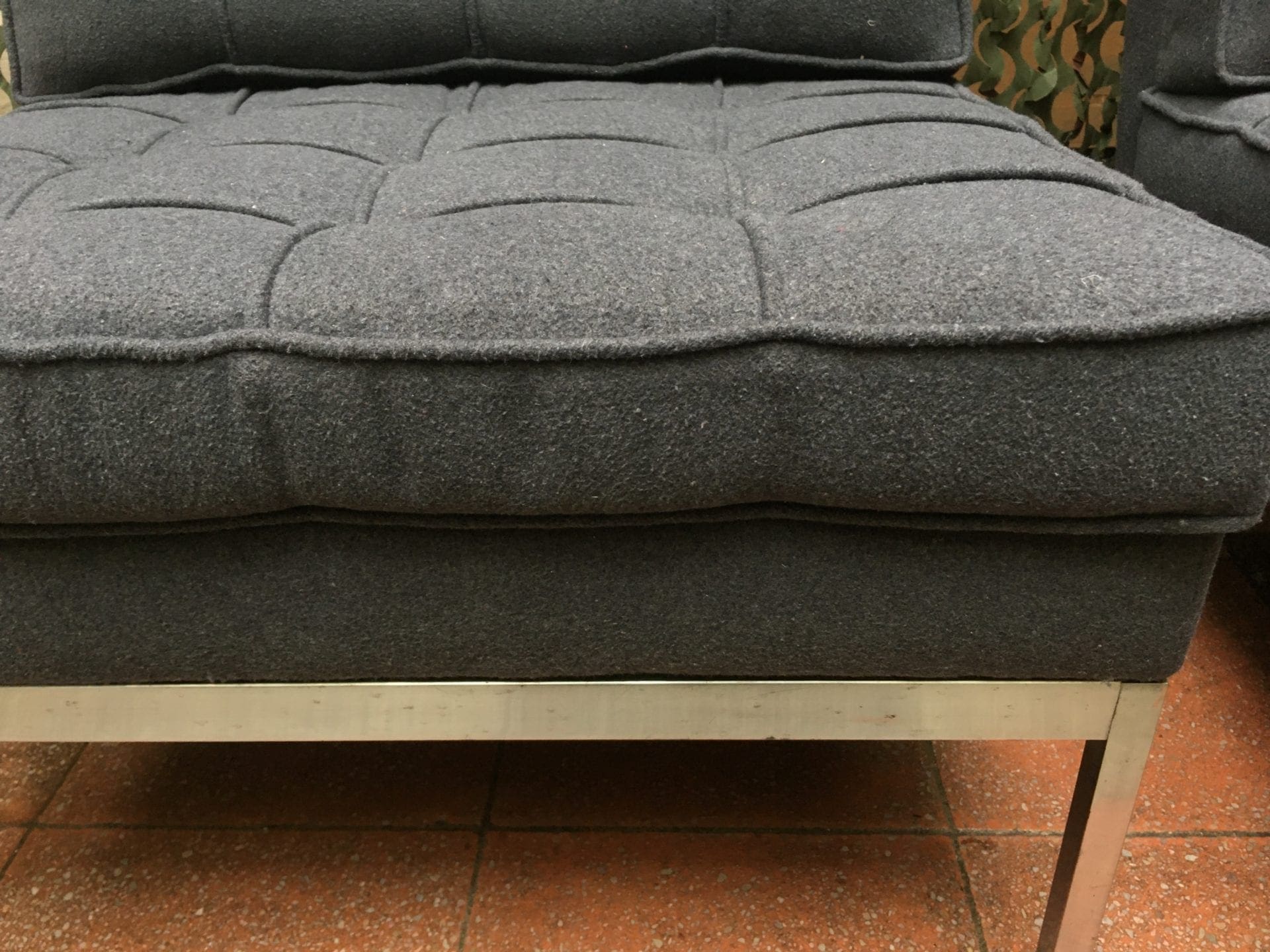 Florence Knoll – Paire de chauffeuses modèle 65, Knoll International