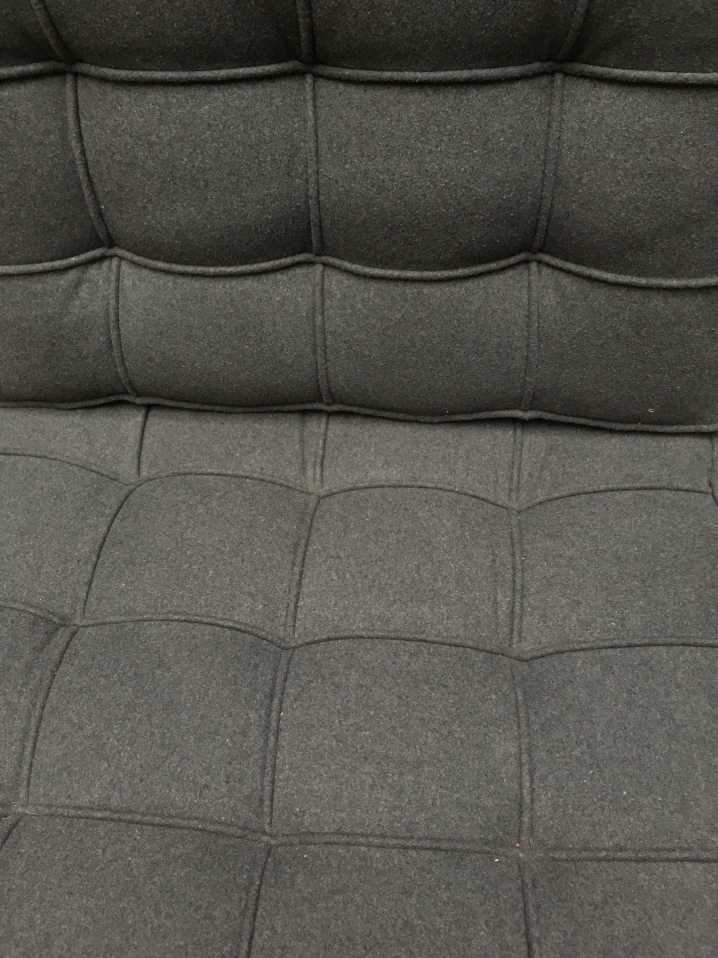 Florence Knoll – Paire de chauffeuses modèle 65, Knoll International