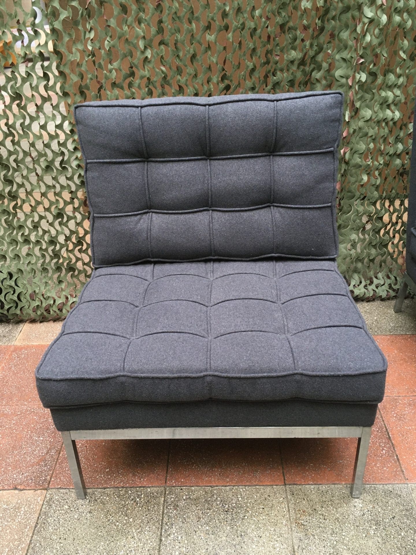 Florence Knoll – Paire de chauffeuses modèle 65, Knoll International