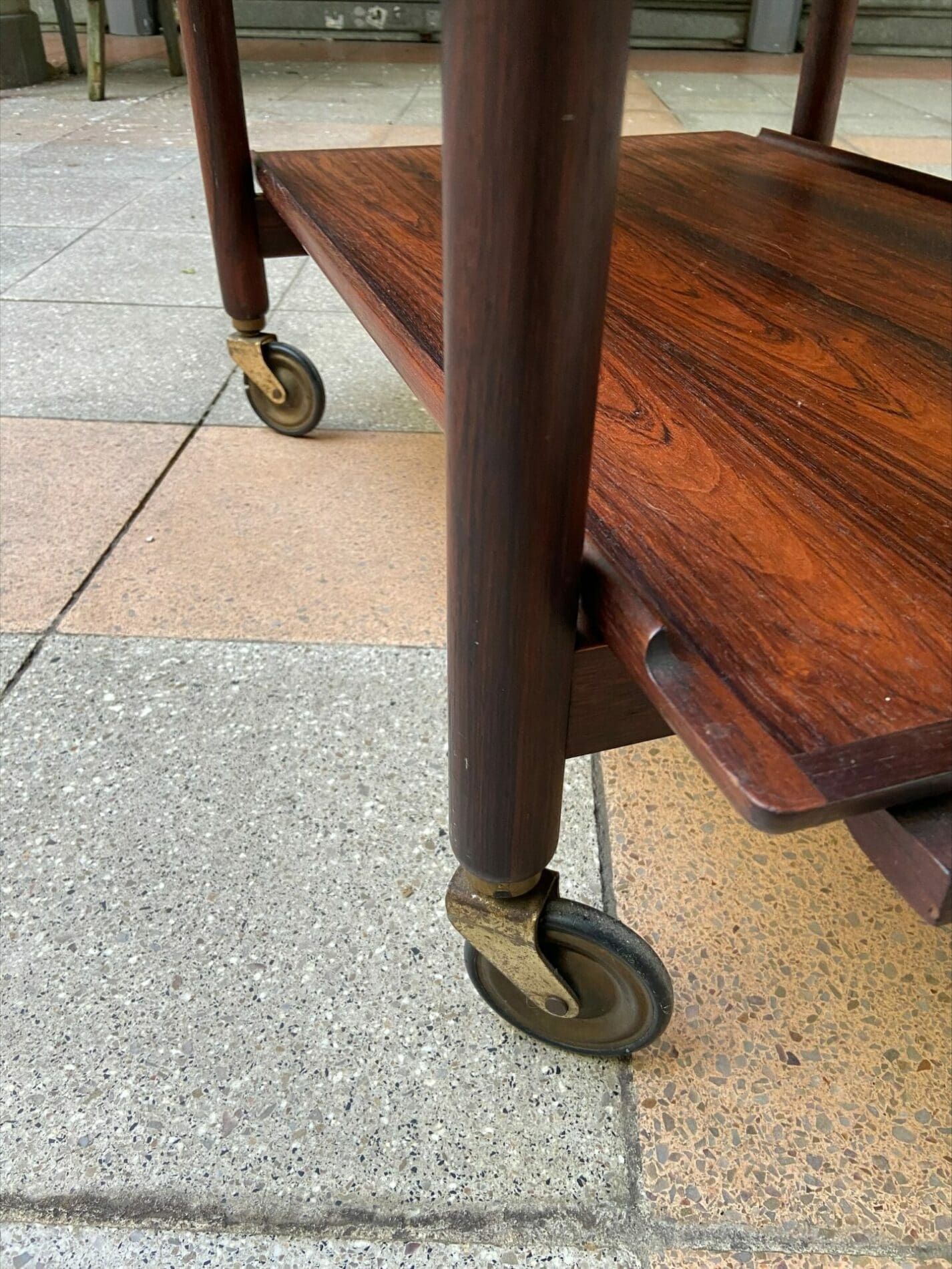 Desserte Fratelli Riguetti plateaux coulissants acajou