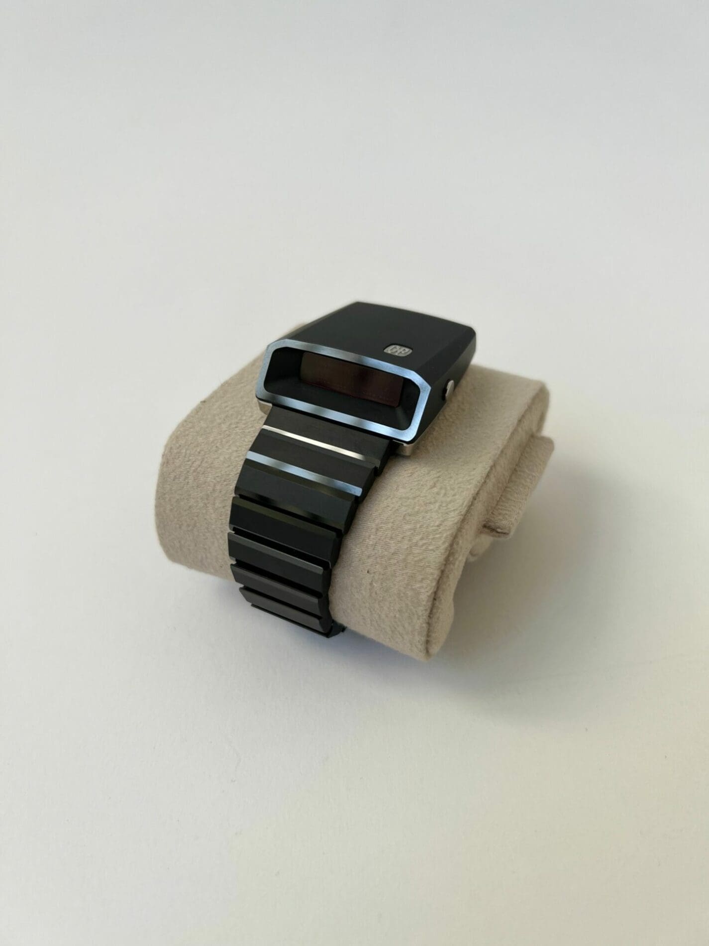 Montre 9931 – Girard Perregaux Casquette 2.O