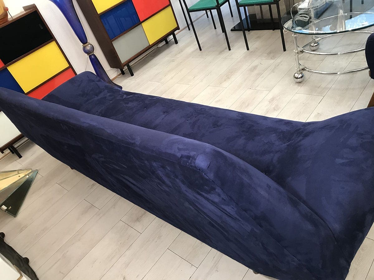 Canapé Design Années 1970 – Teck et Alcantara Bleu