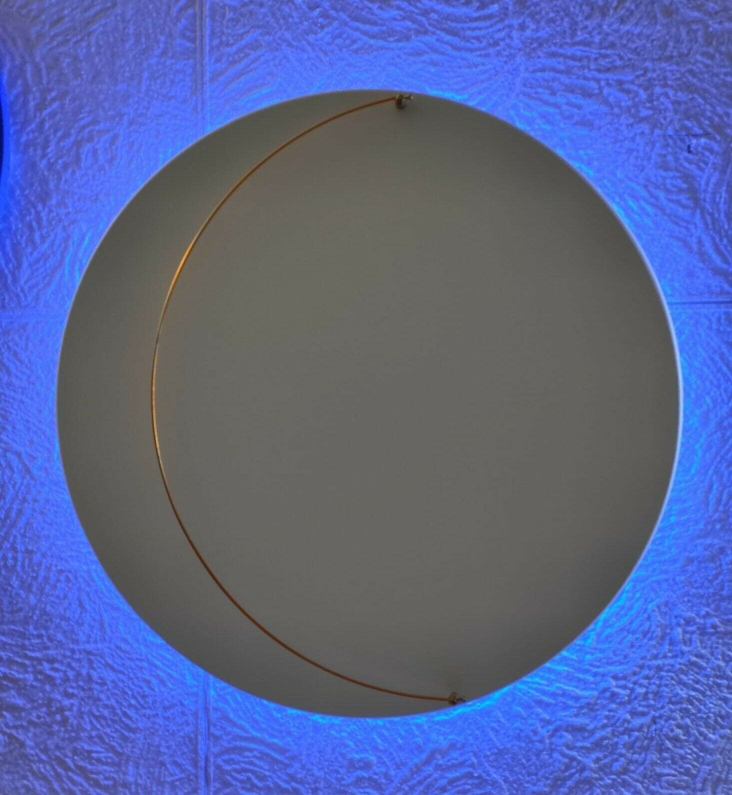 Bruno Bani – Moon W, Applique Sculpture Lumineuse (2019)