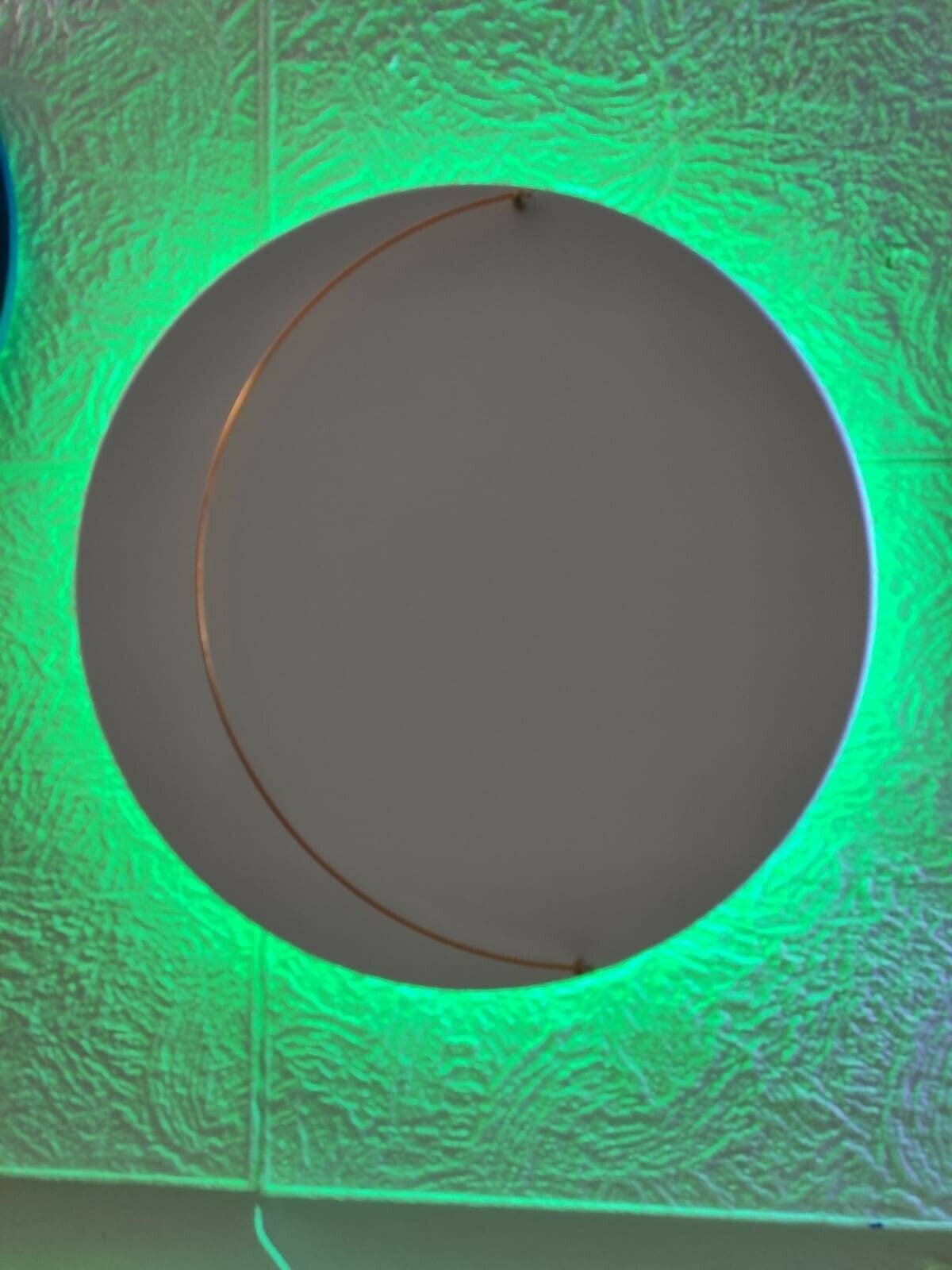 Bruno Bani – Moon W, Applique Sculpture Lumineuse (2019)