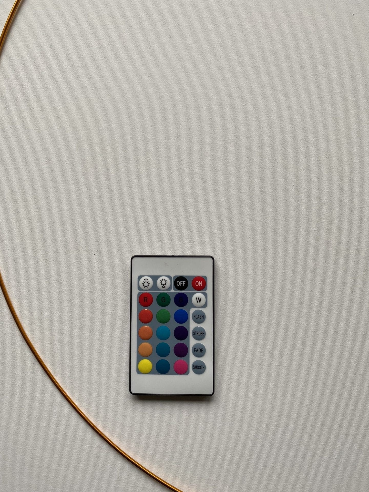 Bruno Bani – Moon W, Applique Sculpture Lumineuse (2019)