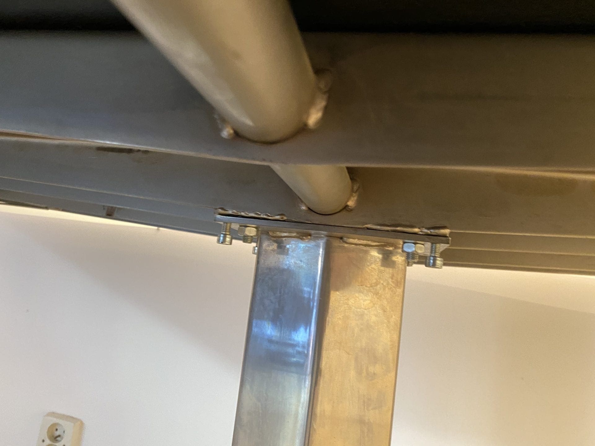 Jean prouvé – Bureau M80 dit aéronautique – Édition tecta