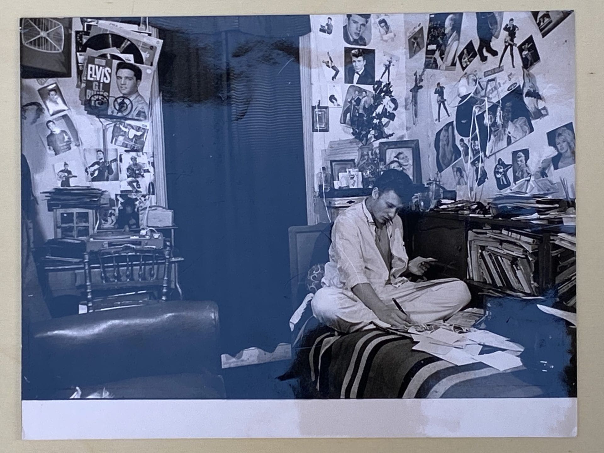 Photographie de Johnny Hallyday – Dans sa chambre, 1961