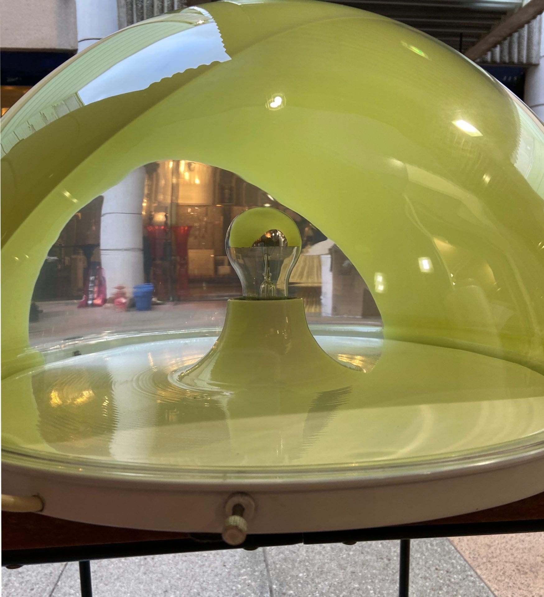 Lampe de table Mazzega, verre jaune et transparent, circa 1970