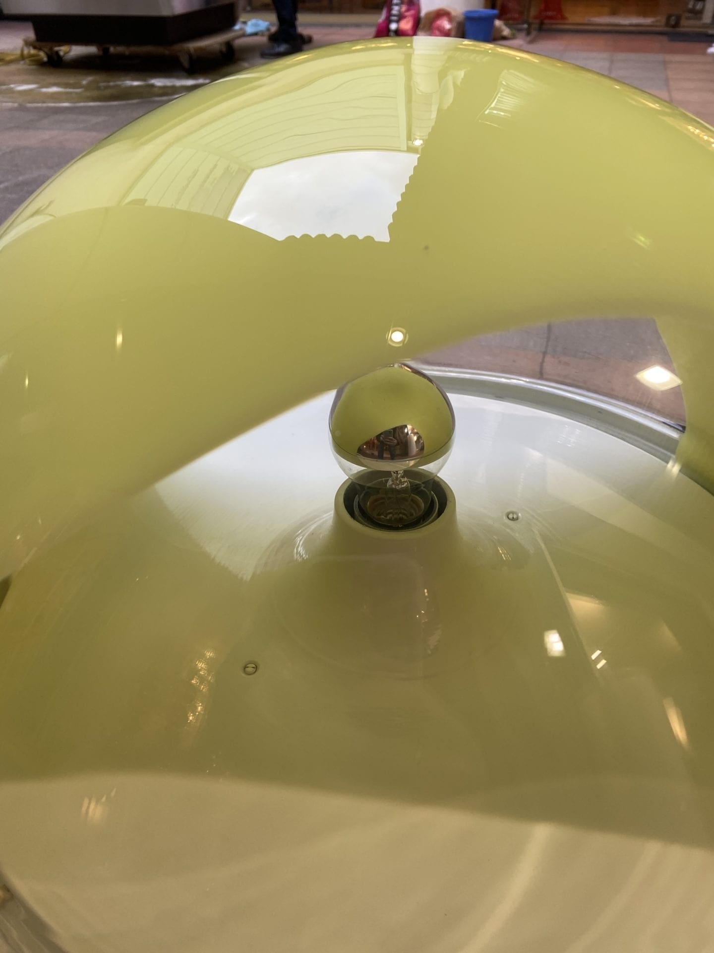 Lampe de table Mazzega, verre jaune et transparent, circa 1970