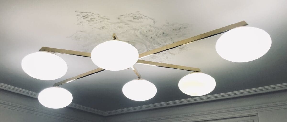 Lustre &lsquo;6 Lunes&rsquo; Style Angelo Lelli pour Arredoluce – Design Italien Iconique
