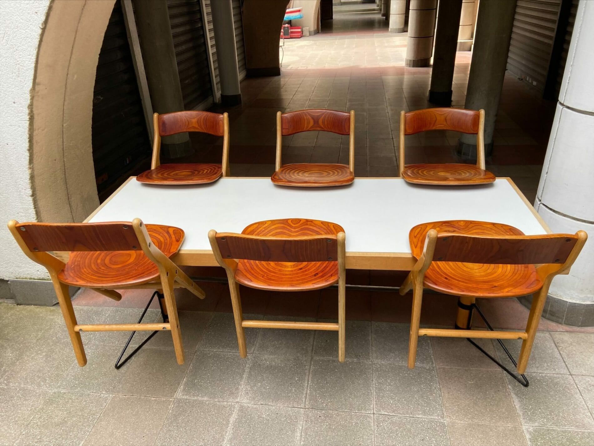 Marc Held – Ensemble table et 6 chaises