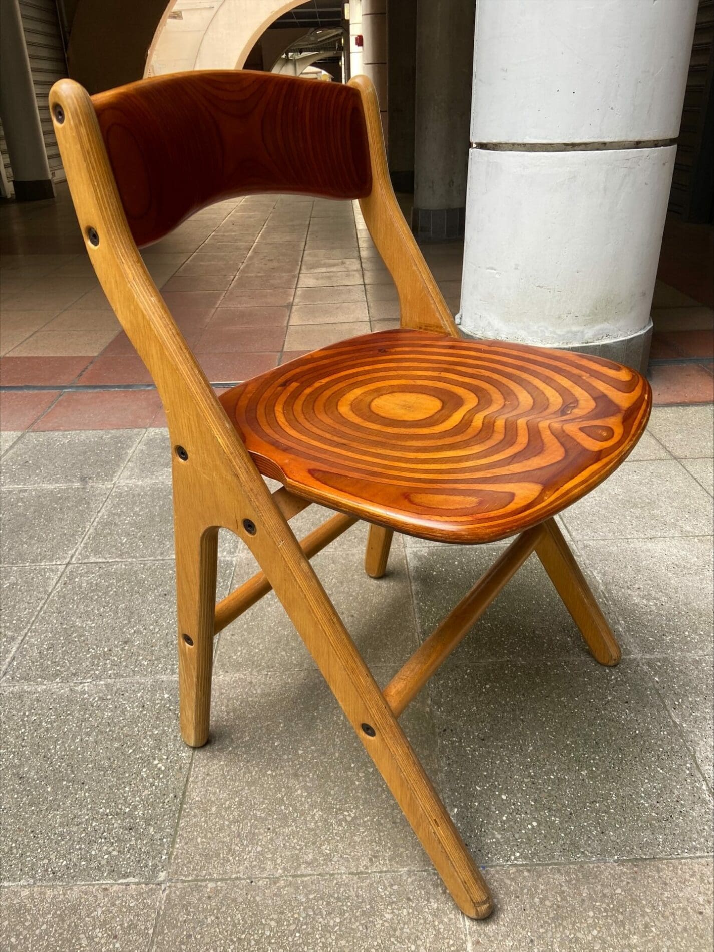 Marc Held – Ensemble table et 6 chaises